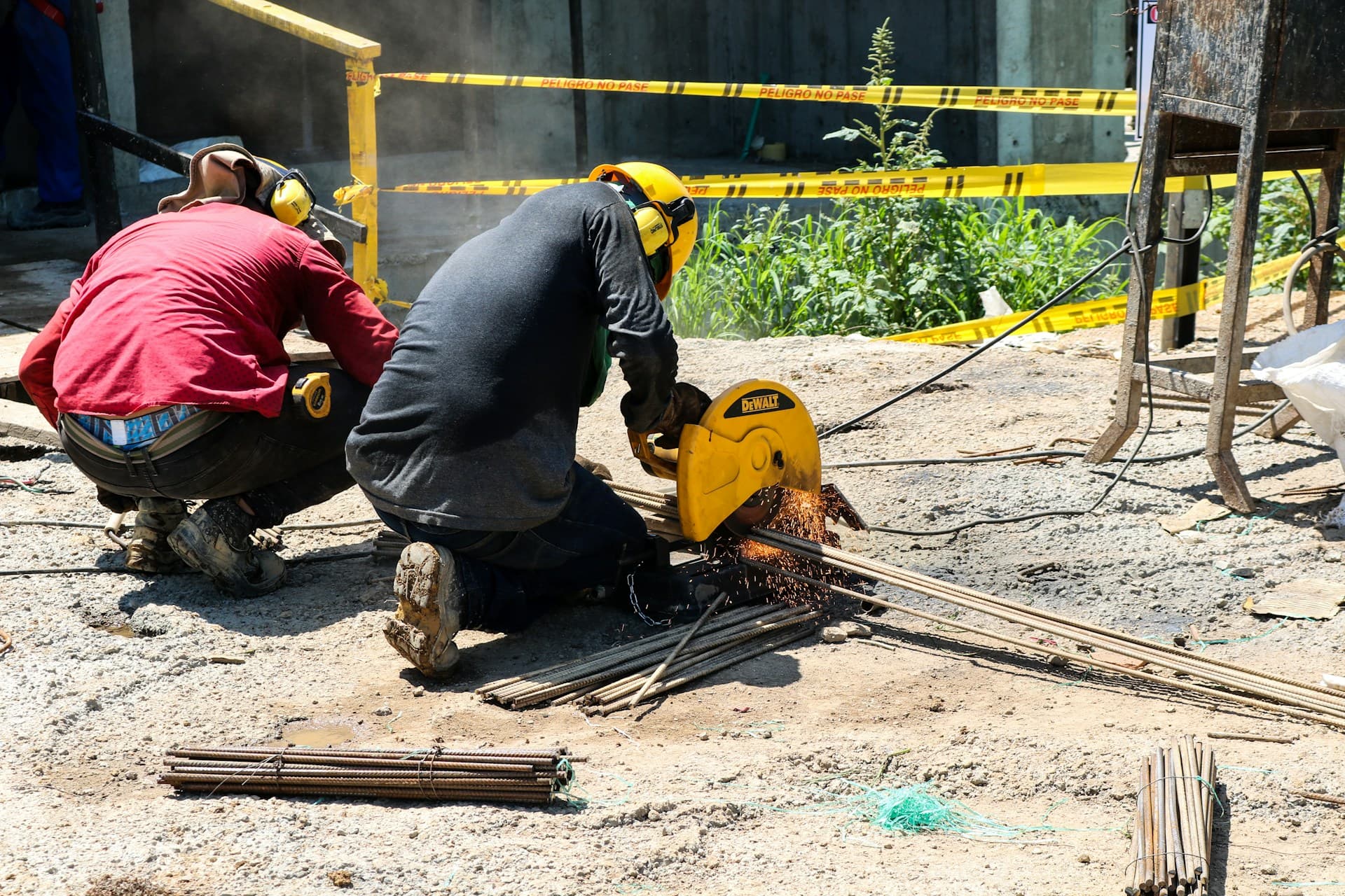 O equipamento certo para cada etapa da sua obra